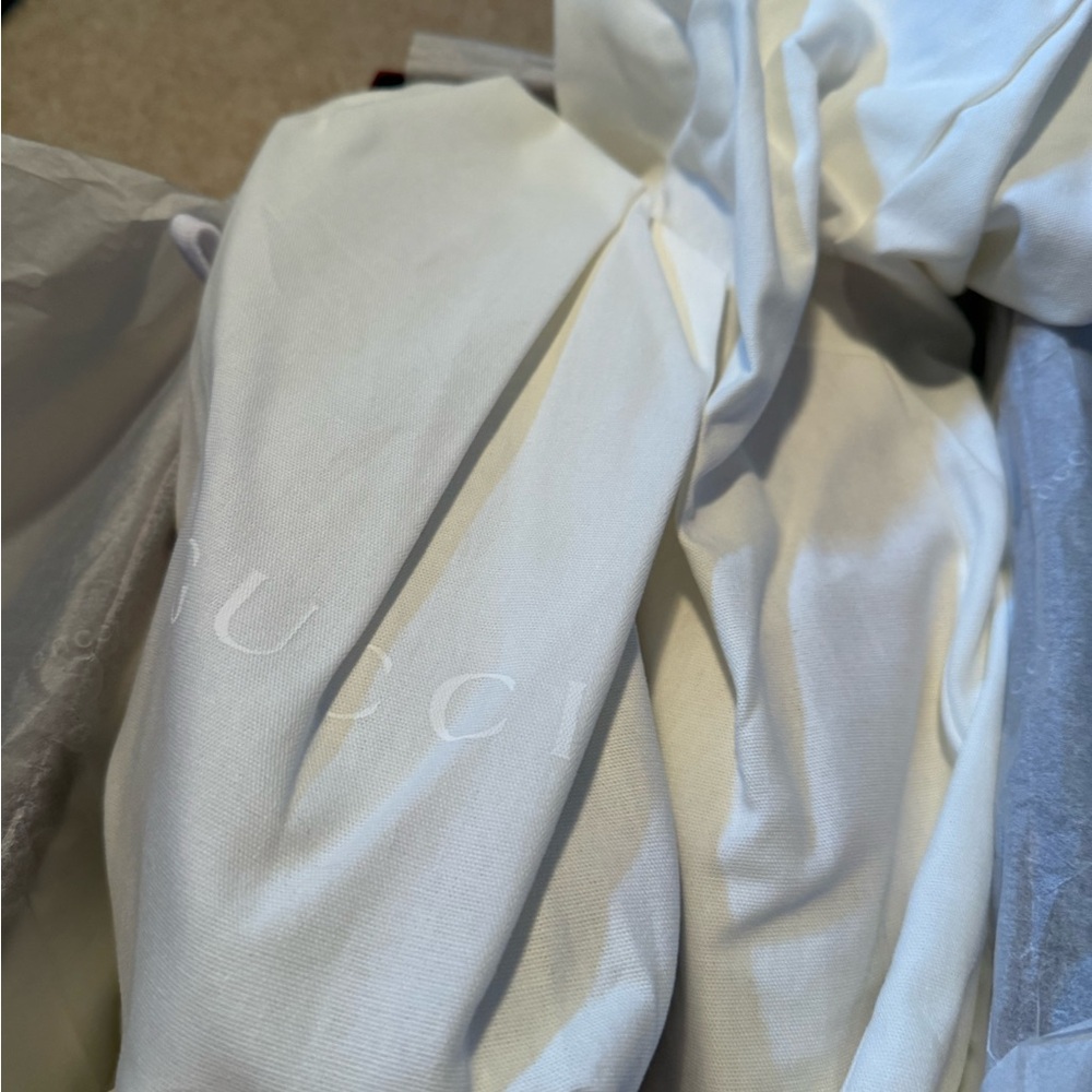 Gucci Supreme Ace Sneakers - Authentic - Picture 2 of 4
